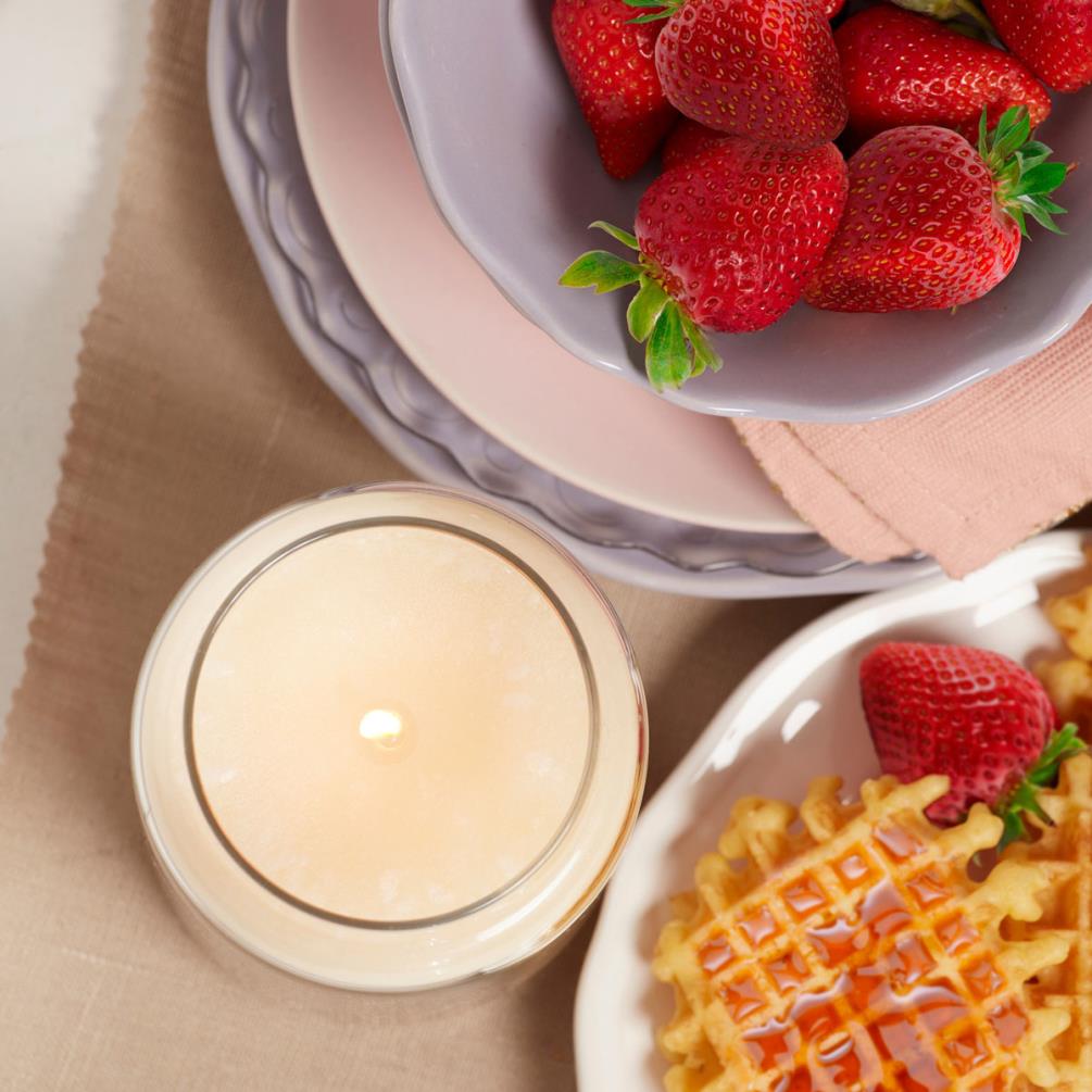 Yankee Candle Belgian Waffles Large Jar Extra Image 3